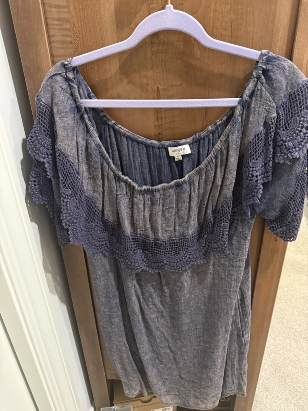 Umgee brand women's blue off-shoulder eyelet shift dress size M